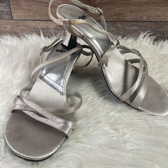 UNLISTED by KENNETH COLE Jessica U49486 Ankle Strap Womens Sandal Heels, SZ 7.5 - Picture 1 of 9
